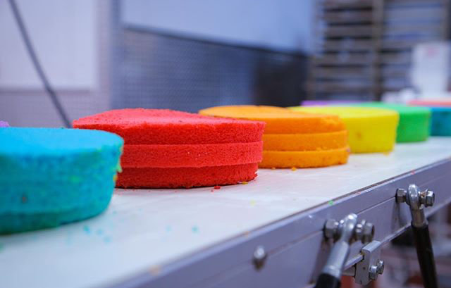 2-Vinnys-Bakery-Cakes